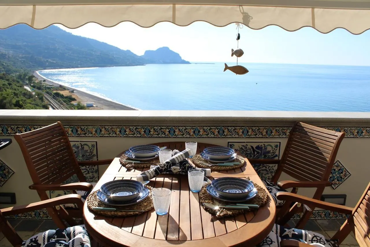 Cefalu Seaside Suite 0*,
