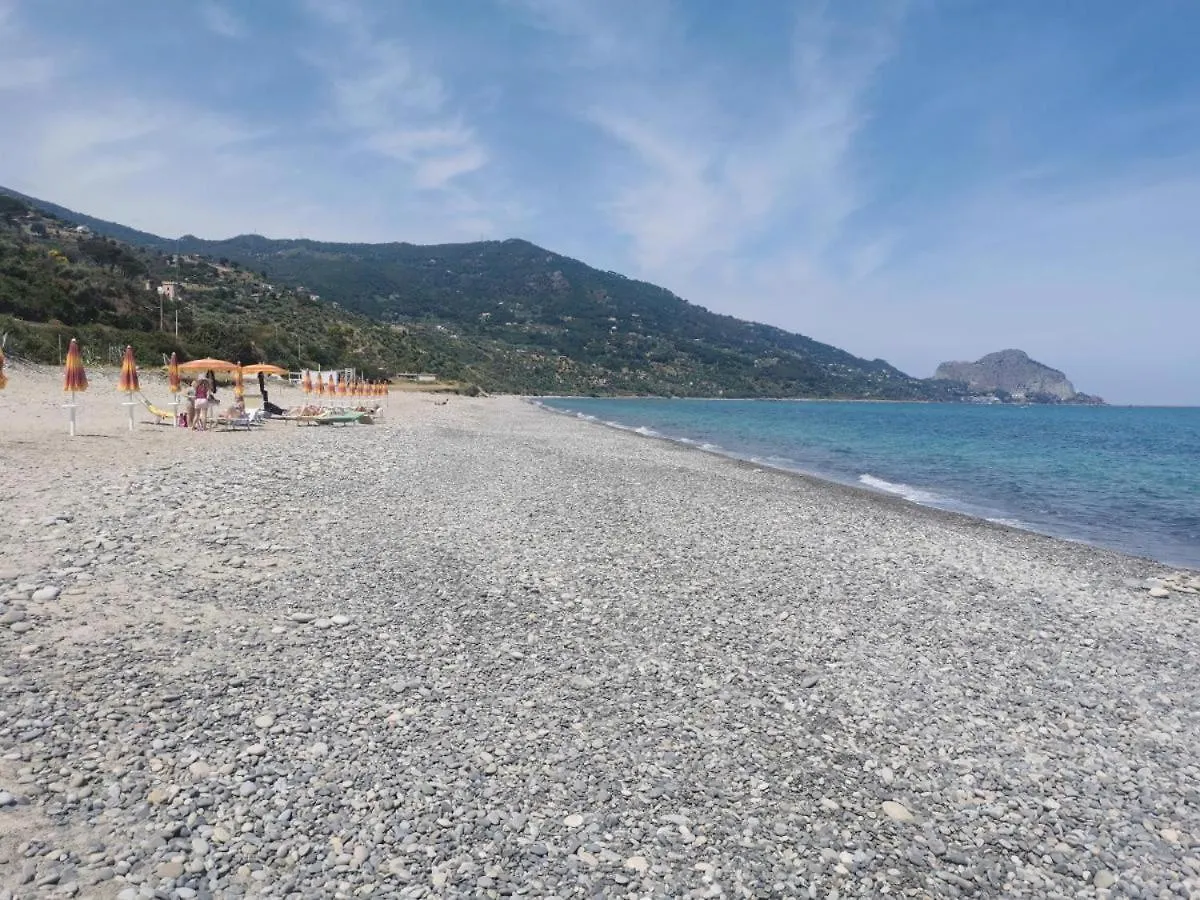 Cefalu Seaside Suite