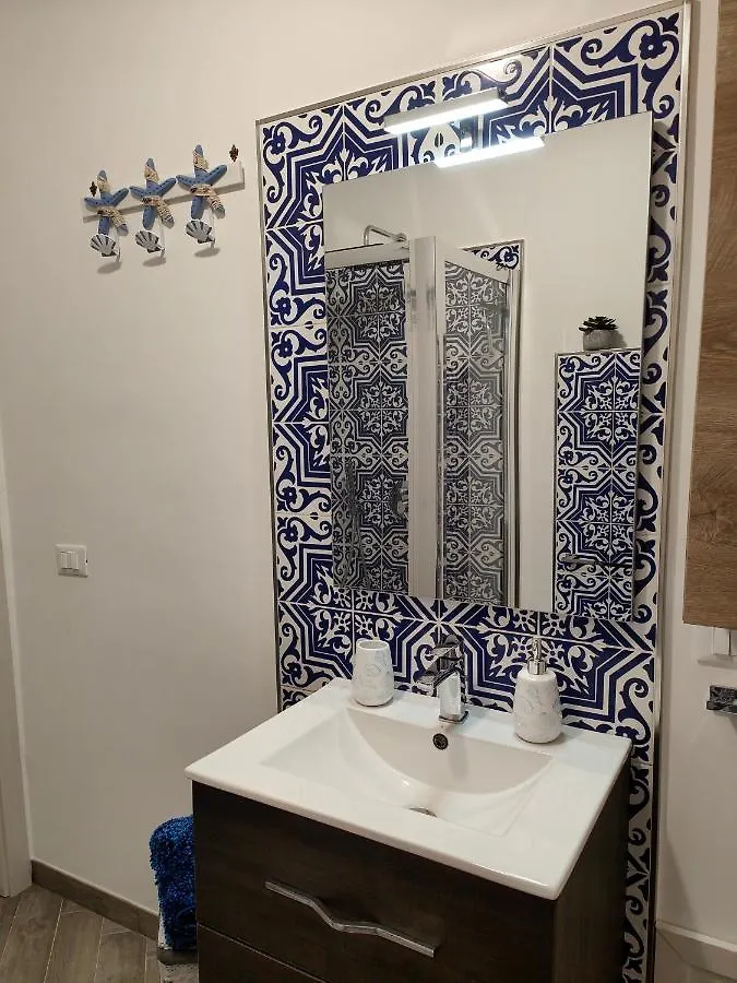 Cefalu Seaside Suite 0*,